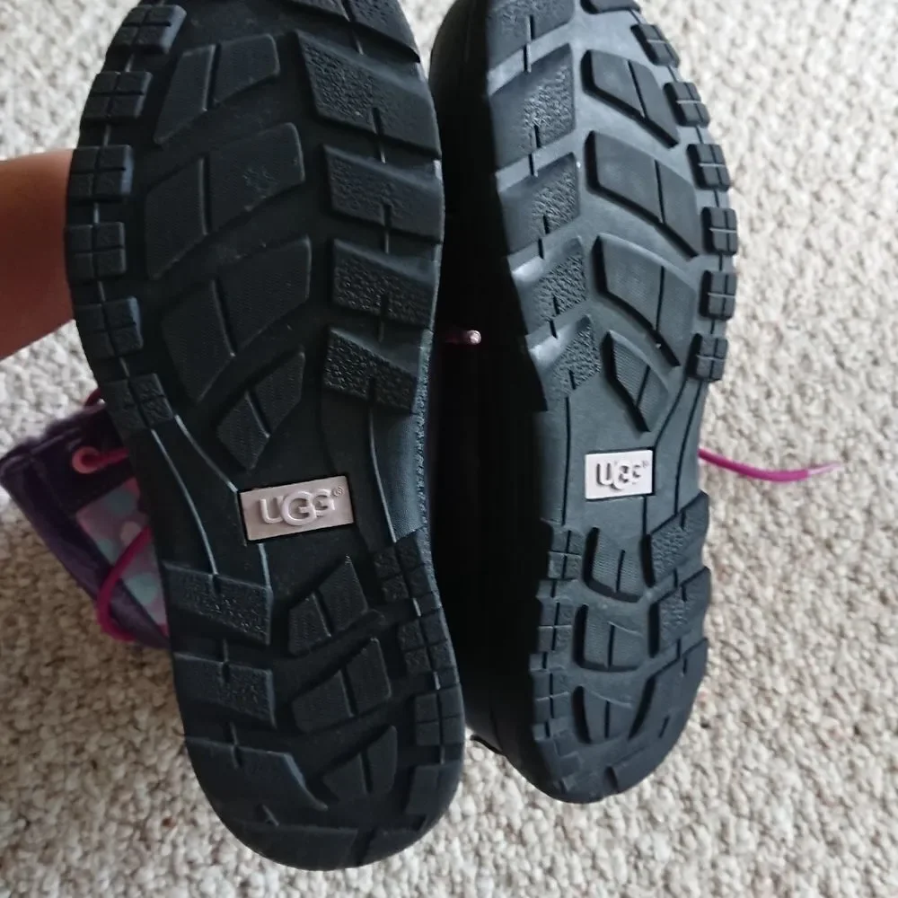 UGG Butte II Boots Purple Velvet size 6